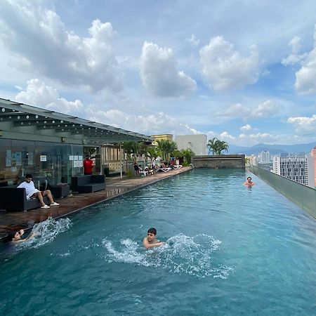 Celestial Heights Hostel Featuring Infinity Skypool Kuala Lumpur Exterior photo