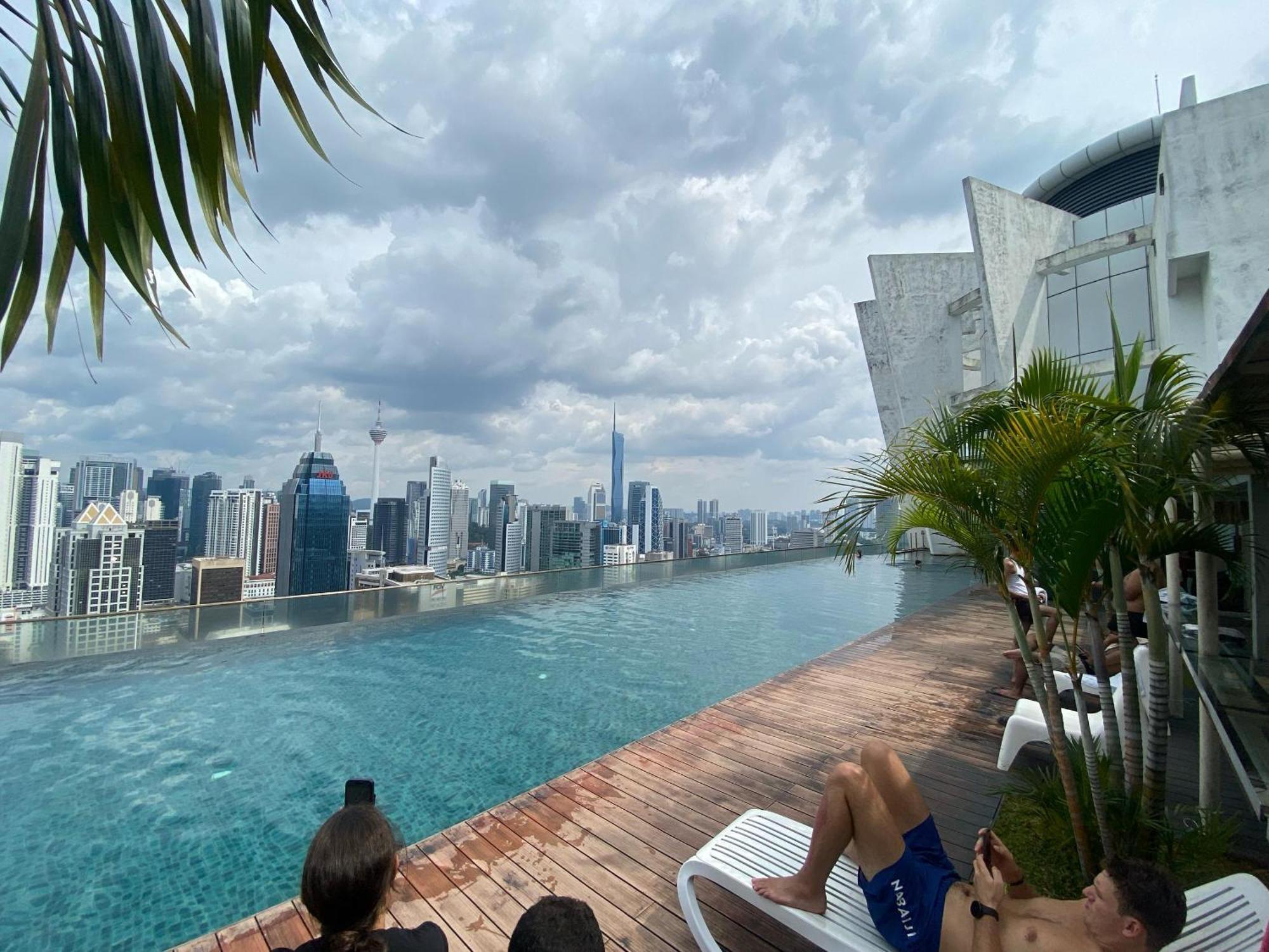 Celestial Heights Hostel Featuring Infinity Skypool Kuala Lumpur Exterior photo